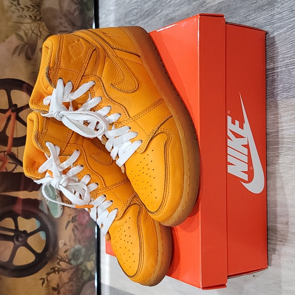 SOLD: Air Jordan 1 Retro High OG G8RD